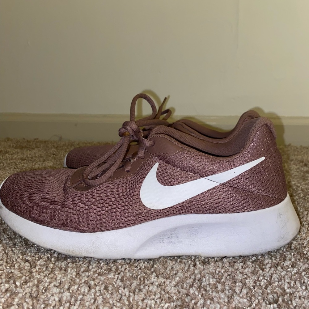 Nike Womens Shoes , purple size 9.5